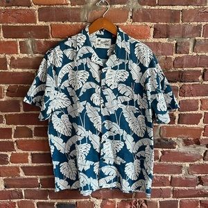 Howler Bros - Hawaiian Short Sleeve Button Down - Size Large - Worn once